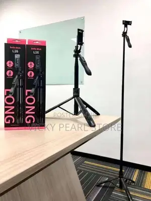 L16 Tripod Stands