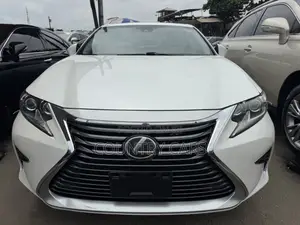 Lexus ES 350 FWD 2016 White