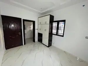 Photo - 3bdrm Block of Flats in Amac, Lugbe District for rent