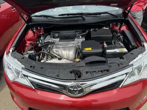 Toyota Camry XLE 4dr Sedan (2.5L 4cyl 6A) 2013 Red