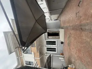 1bdrm Shared Apartment in Oral Estate, Lekki for rent