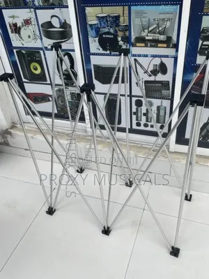 3-Legged Dj Skeleton Stand
