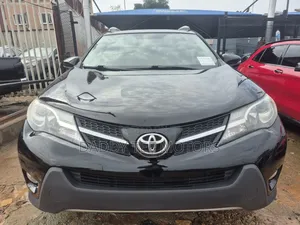 Toyota RAV4 Limited 4dr SUV AWD (2.5L 4cyl 6A) 2014 Matt Black