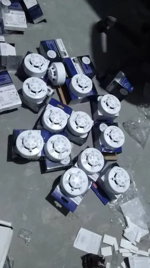 Chloride Uk Ah-388-2 Smoke Detectors