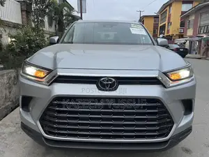 Toyota Grand Highlander XLE FWD 2024 Silver