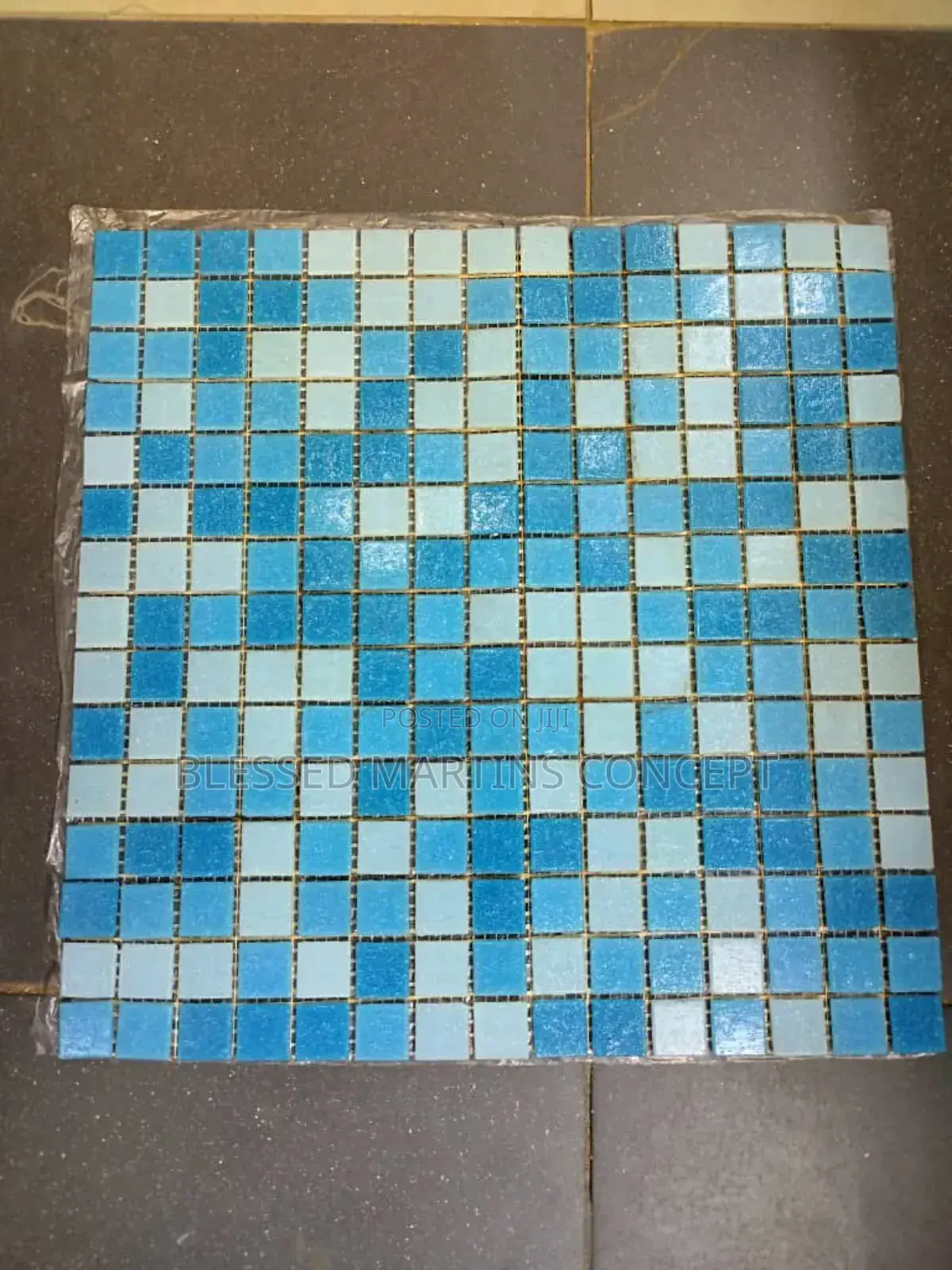 Vetrify Mosaic, for Swimming Pool and Outside Wall