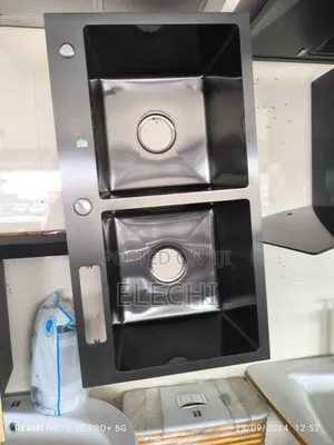 Black Kitchen Sink