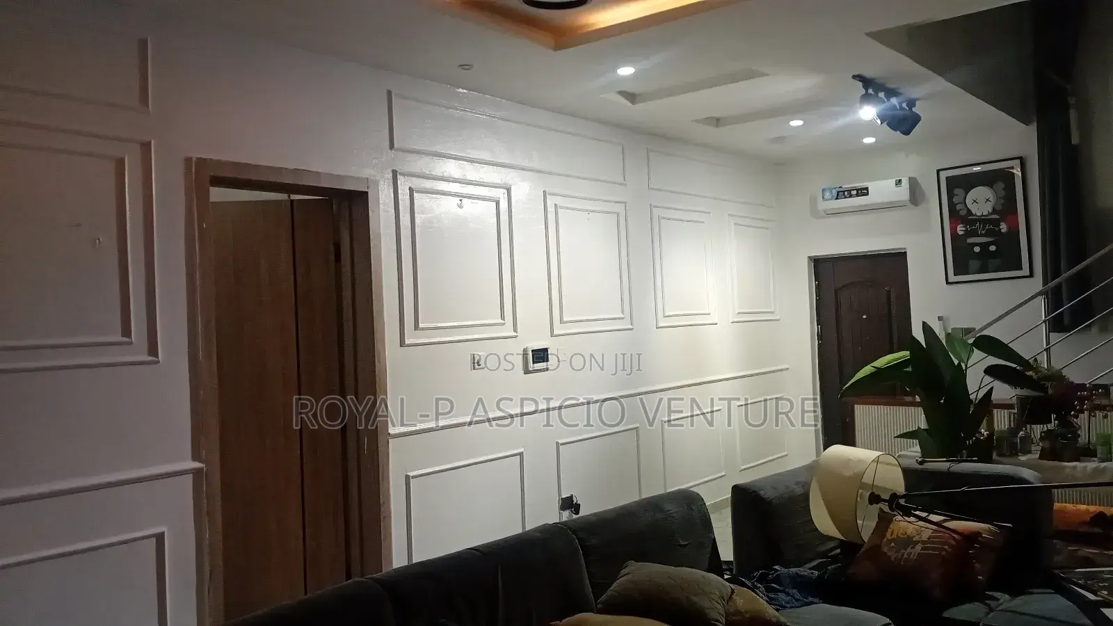 Cornice Installation