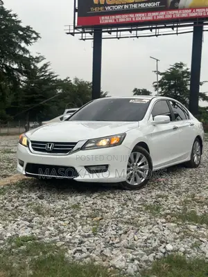 Honda Accord EX-L 4dr Sedan FWD (2.4L 4cyl 2A) 2013 White