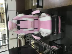 Gamers Pink Gaming Chair