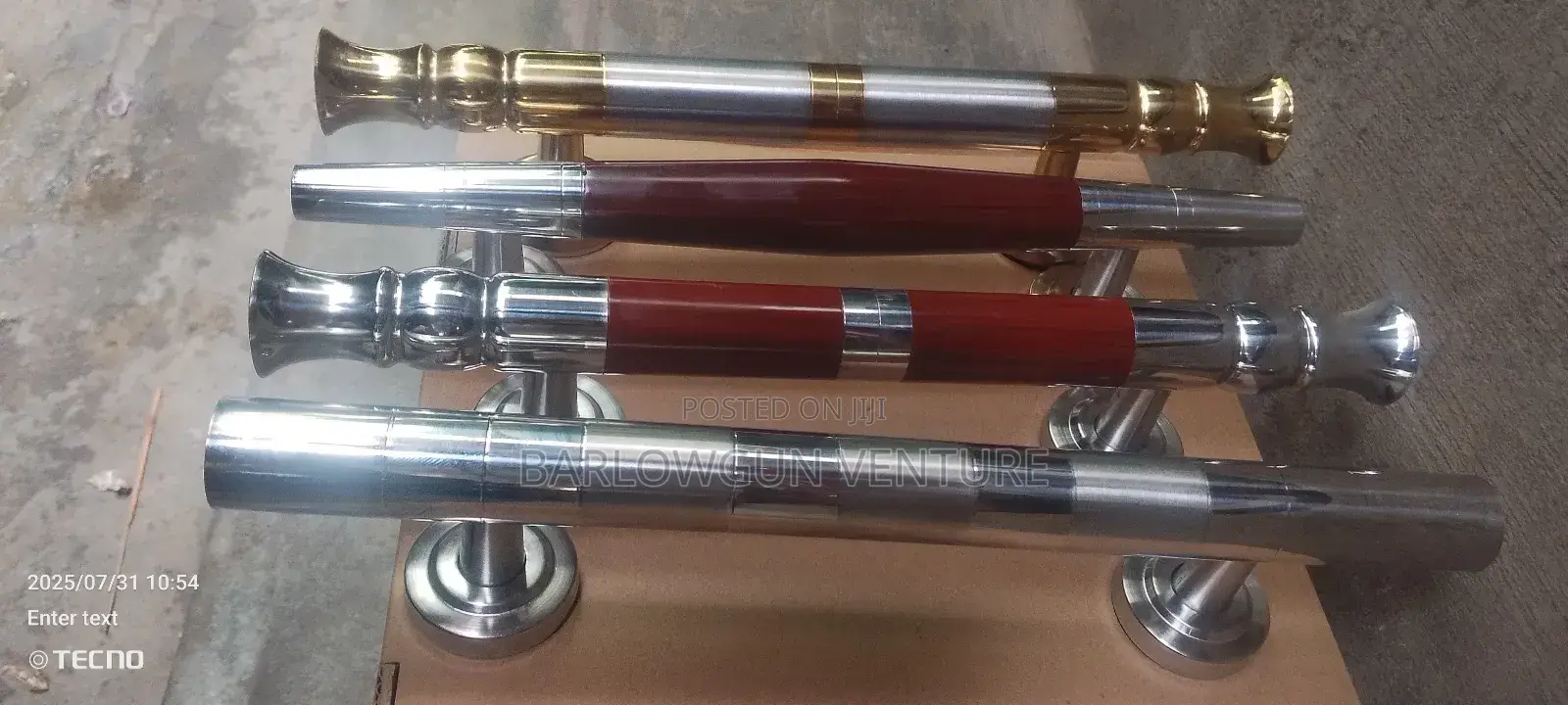 Pull Handle Door