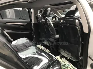 Lexus ES 2017 Silver