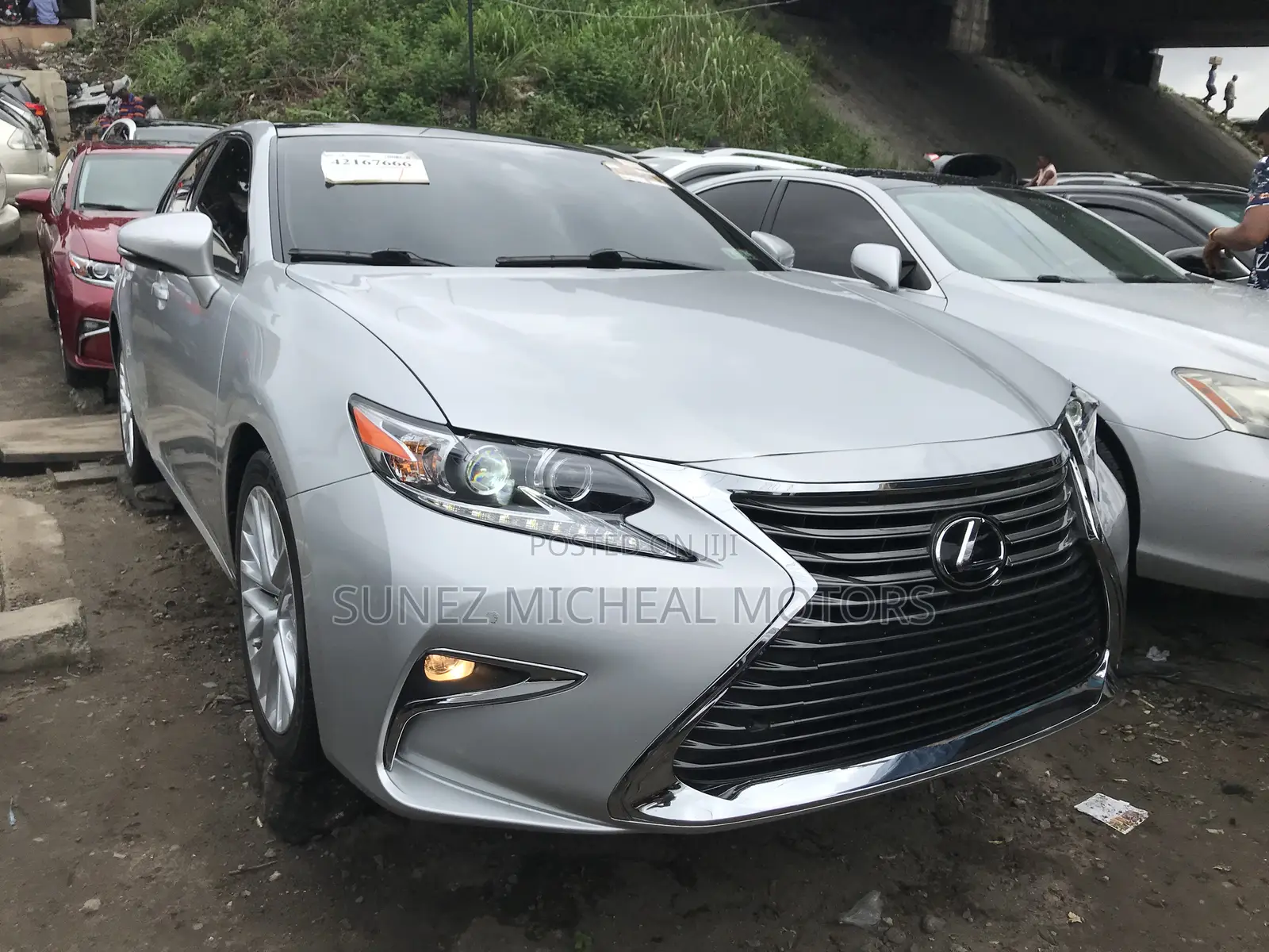 Lexus ES 2017 Silver
