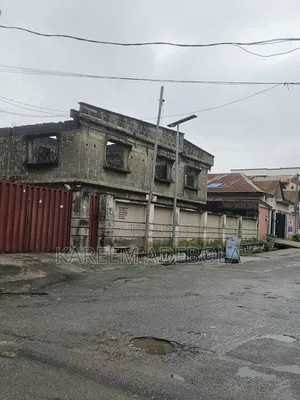 4bdrm Block of Flats in Omole Phase 1 for rent