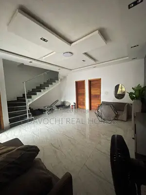 4bdrm Duplex in Conservative Road,, Chevron for rent