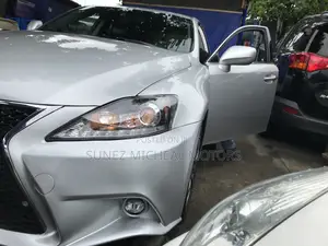 Lexus IS 2012 Silver