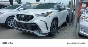 Toyota Highlander Platinum 2022 White