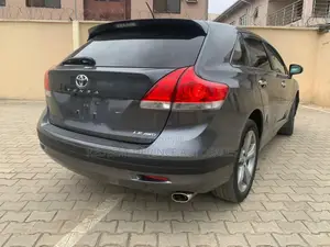 Toyota Venza V6 2012 Gray