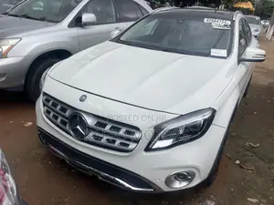 Mercedes-Benz GLA 250 2017 White