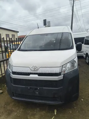 Toyota HiAce 2020 White