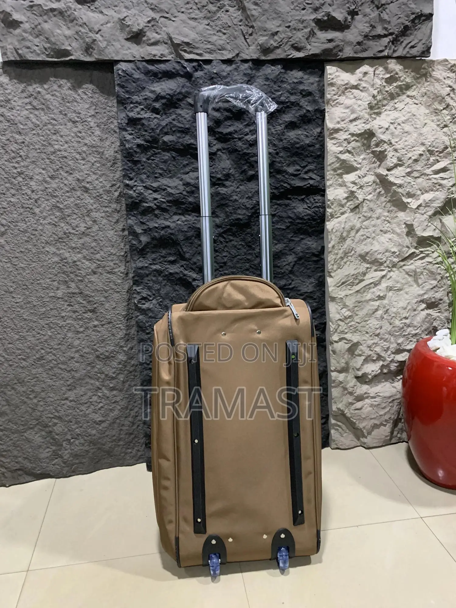 Delilai Duffle Trolley Bag (Light Brown)