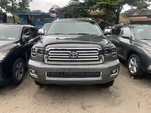 Toyota Sequoia 2018 Gray