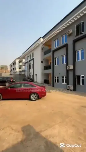 4bdrm Townhouse/Terrace in Life Camp Main Abuja for sale