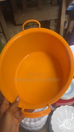 Oval Shape Bowl Available For Souvenirs