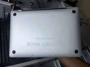 Laptop Apple MacBook Pro 2019 16GB Intel Core i7 SSD 256GB