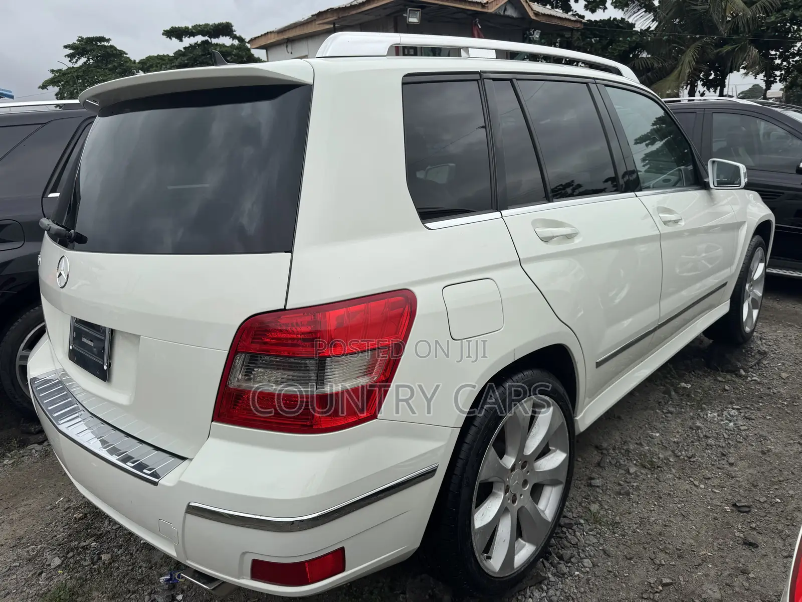 Mercedes-Benz GLK-Class 350 2011 White