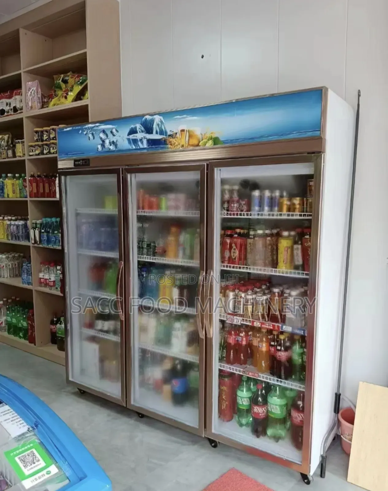 Beverage/Drinks Display Chiller (3 Doors)