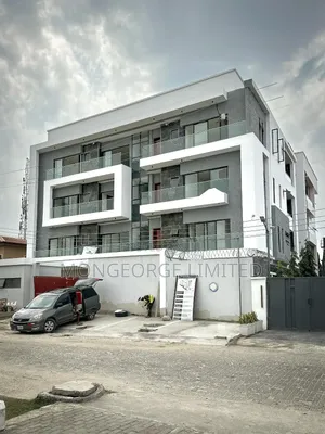 3bdrm Apartment in Lekki Phase 1 for sale