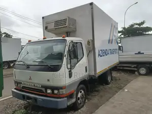 Mitsubishi Fuso Cooling Truck