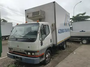 Mitsubishi Fuso Cooling Truck