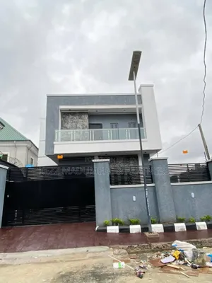 3bdrm Duplex in Gated Estate , for sale