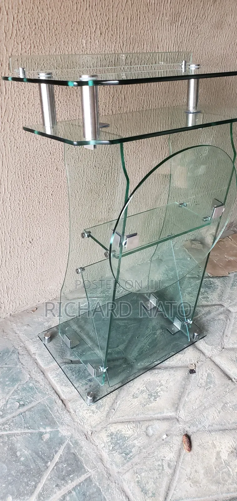 High Quality Glass Pulpit