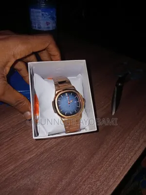 Photo - Poedagar Wrist Watch