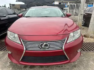 Lexus ES 2016 Red