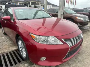 Lexus ES 2016 Red