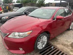 Lexus ES 2016 Red
