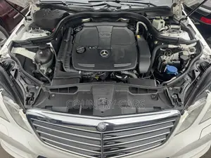 Mercedes-Benz E350 Base 4Matic Sedan AWD (3.5L 6cyl 7A) 2013 White