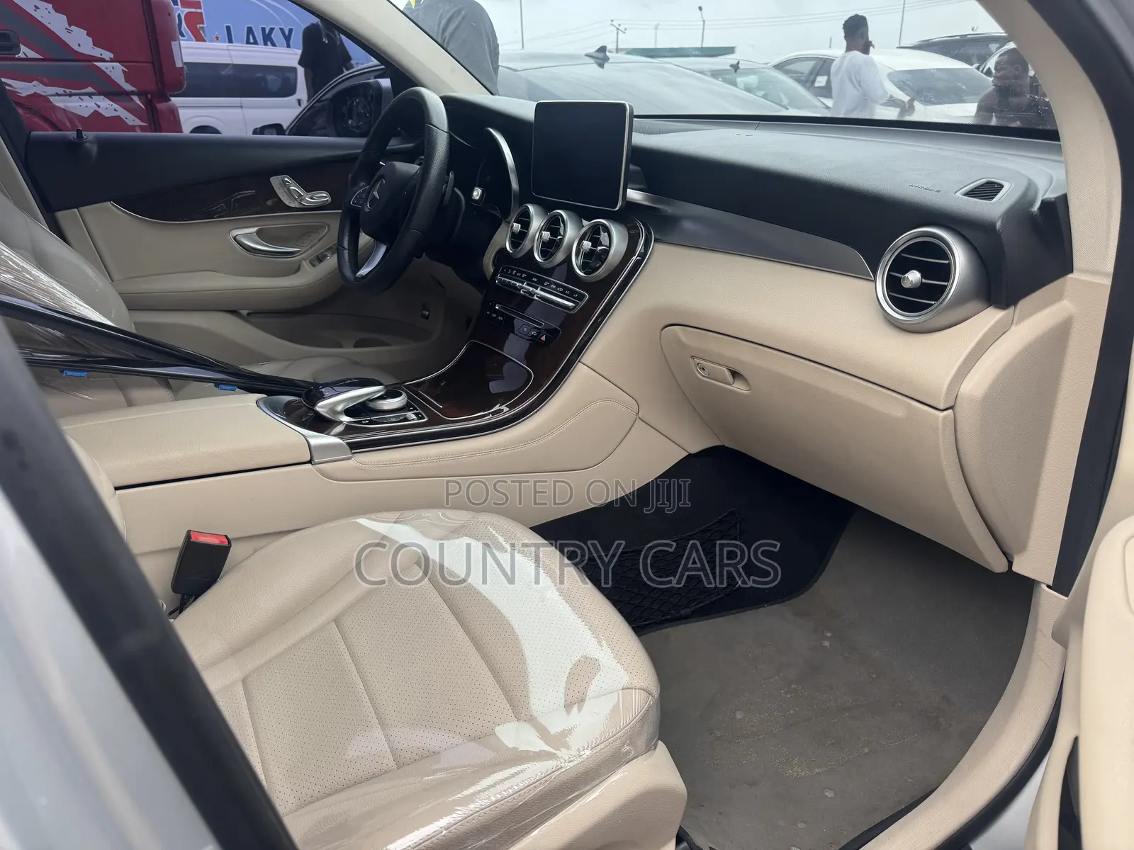 Mercedes-Benz GLC-Class 2018 Silver