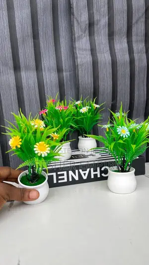 Mini Table Decor Flower
