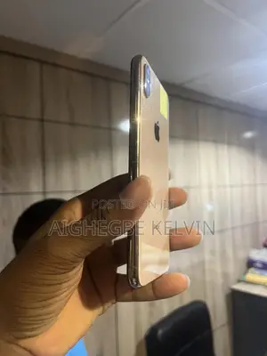 Apple iPhone XS Max 64 GB Gold