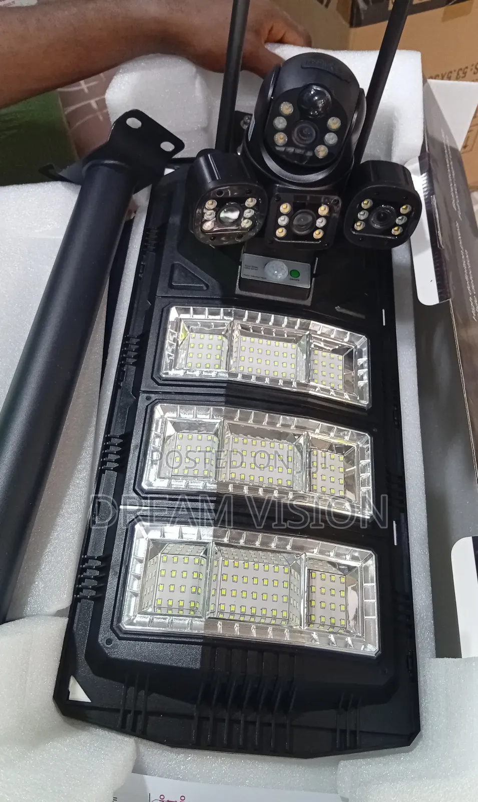 Intelligent Street Light With Camera
