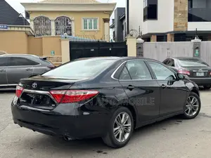 Toyota Camry SE 4dr Sedan (2.5L 4cyl 6A) 2015 Black