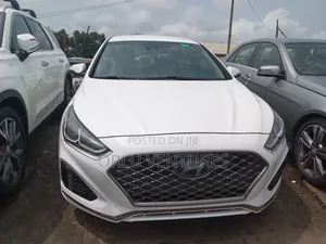 Photo - Hyundai Sonata 2019 White