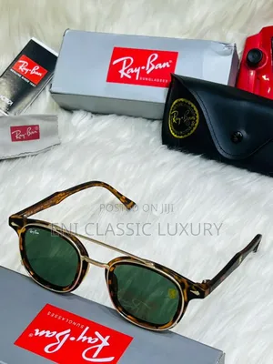 Classic Luxury Men's Eyewear Collection Rayban Well Branded