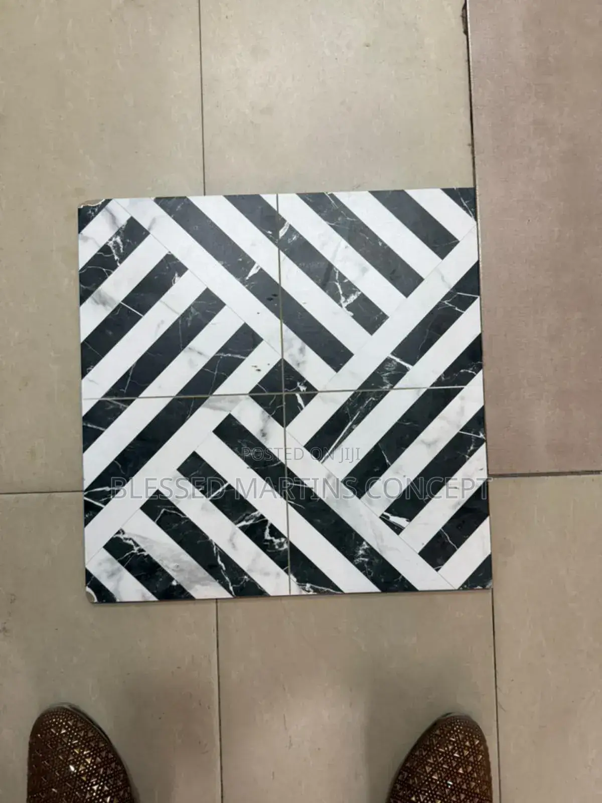 Spanish Porcelain Tiles for Both Wall/Floor. Size:44x44cm