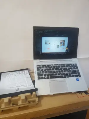 New Laptop HP EliteBook 8740W 8GB Intel Core i5 SSD 256GB